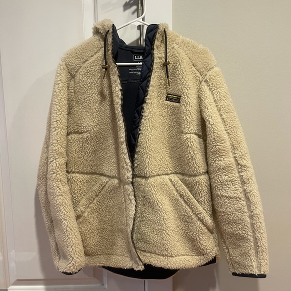 LL Bean Mountain Pile Fleece Coat - Picture 2 of 10